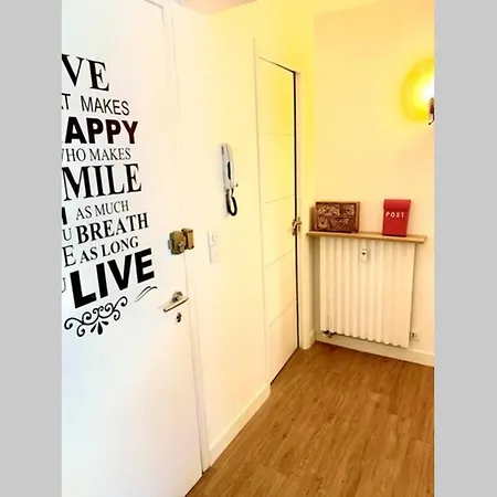 Grand 2 Pieces Avec Stationnement Apartamento Le Cannet
